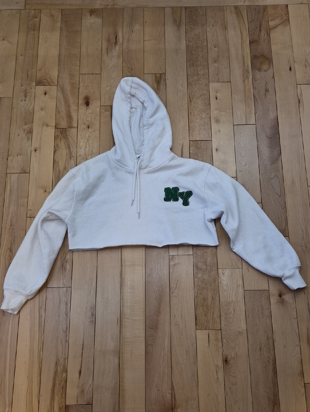 Streetwear Society Women's Size Small Cropped White Hoodie with Green NY Patch
